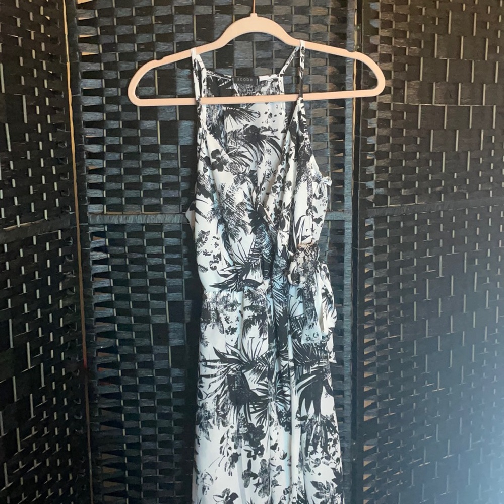 Black and White High Low V-neck Dress with Bow
